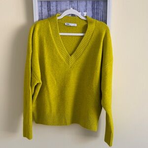 Zara Women's V-Neck Sweater - Yellow